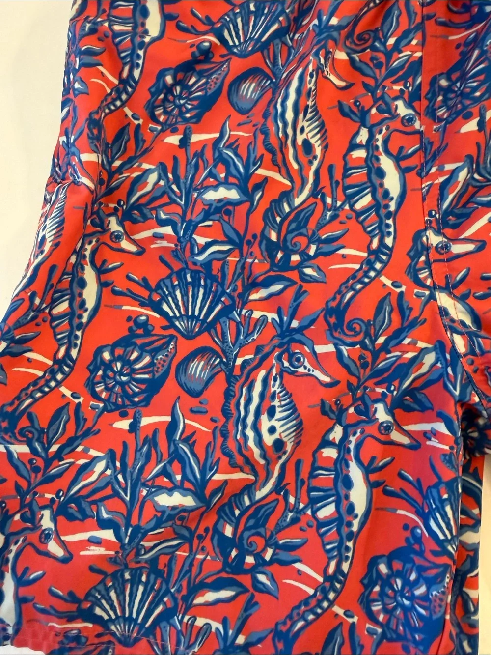 Vineyard Vines Boys Red & Blue Seahorse & Sea Creatures Print Swim Trunks Size L